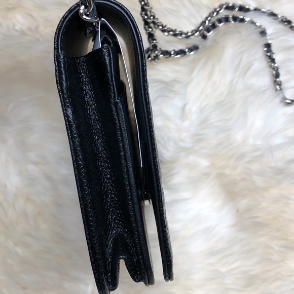 Black Caviar Camellia Charm Chain Wallet On Chain - Picture 5 of 11